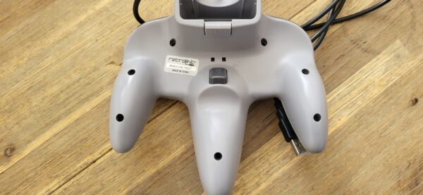 20230419_122901 Retrolink N64 USB Controller HK-10227 – Retro Gamepad voor PC & Mac, Grijs