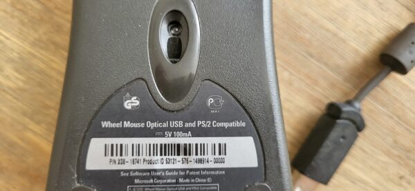 Microsoft Wheel Mouse Optical – USB & PS/2 – Retro Muis (X08-18741)