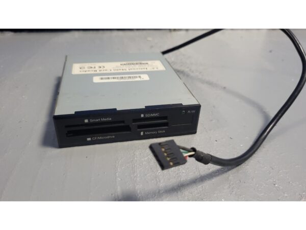Generic 3.5″ Internal All-in-One Card Reader – USB 2.0 / Multiformat