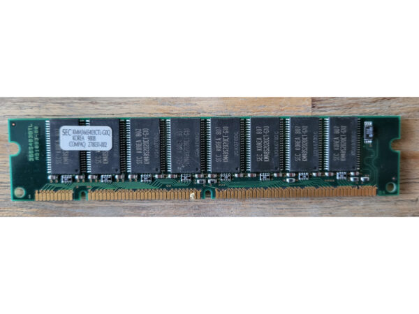 Samsung 32MB SDRAM DIMM (PC66)