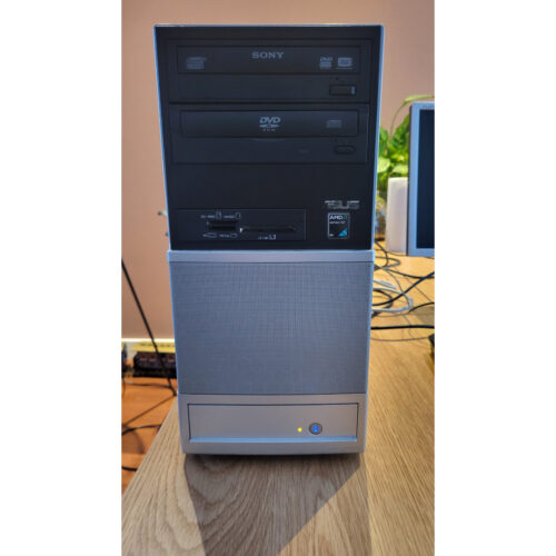 ASUS V3-M2A690G Desktop PC met AMD 690G Chipset en Athlon X2