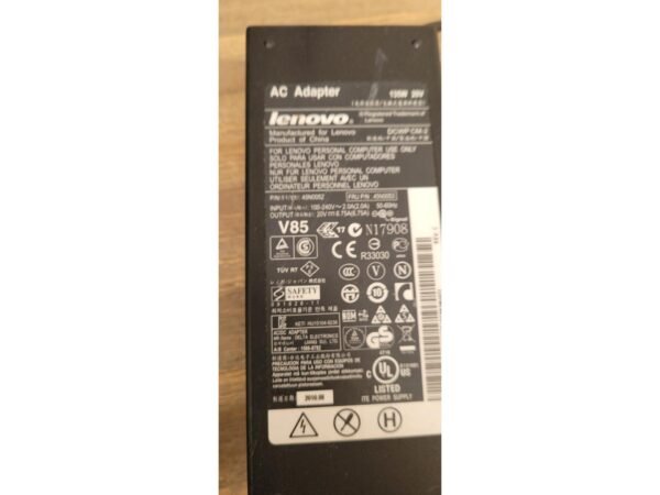 Lenovo 45N0052 AC Adapter 135W 20V 6.75A Zwart